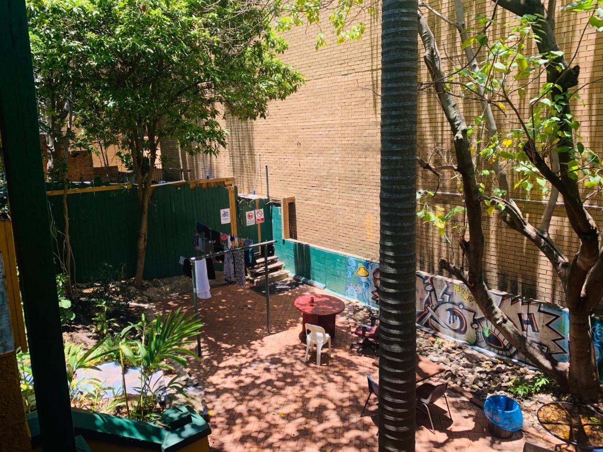 Yellow Submarine Backpackers Brisbane Exterior foto